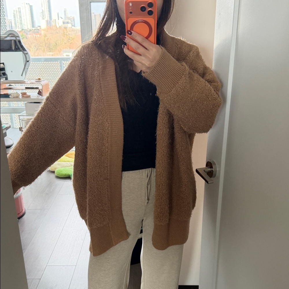 Oak fort Brown Cardigan